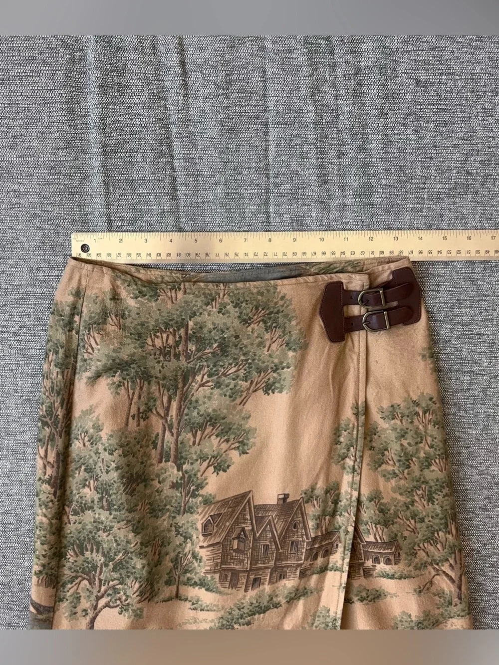 Vintage Ralph Lauren Country Scene Wool Wrap Skirt Size 4 Dog Cabin Fox Hunt